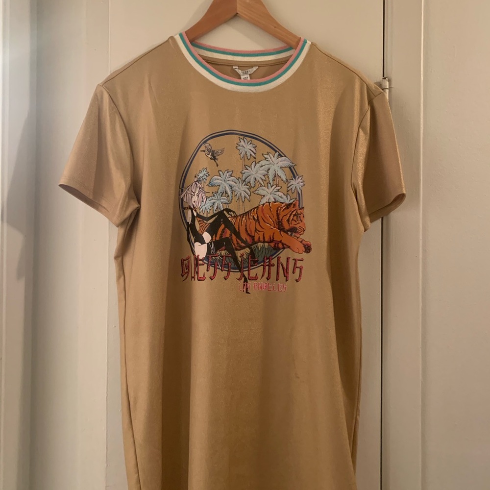 Never worn guess dress sparkling tissu